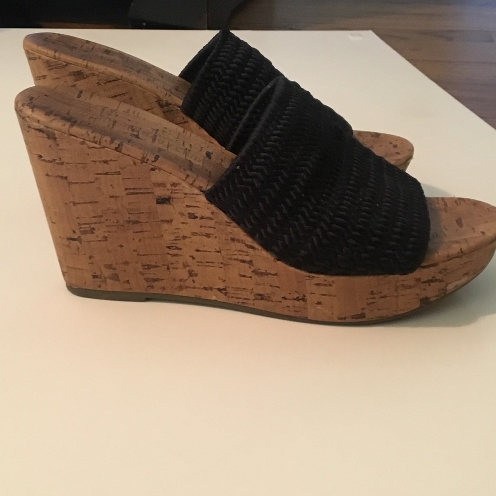 Cork slide wedges